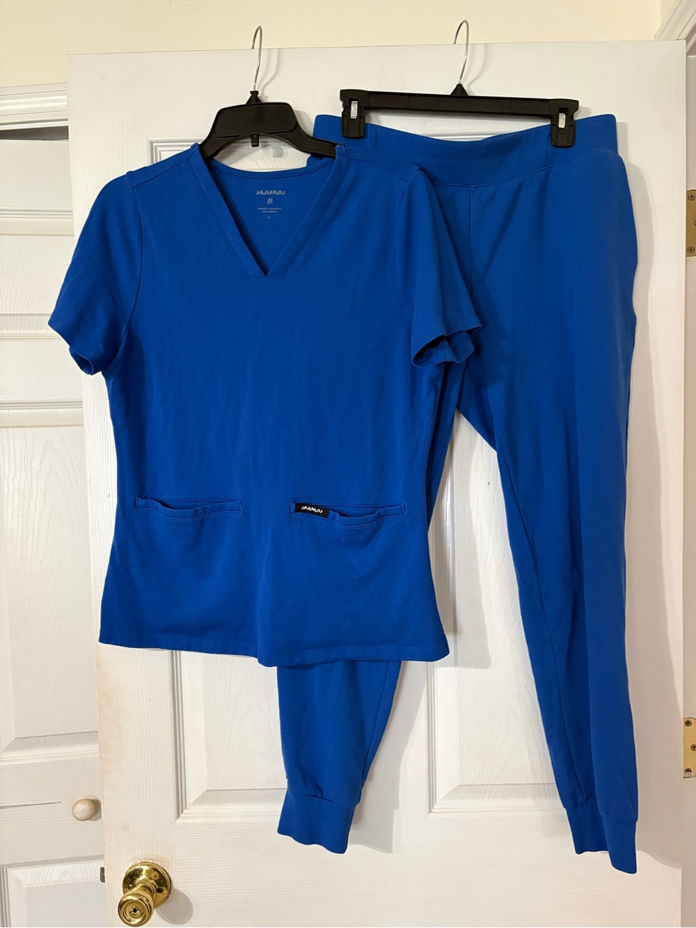 Jaanuu UltraSoft blue scrub set